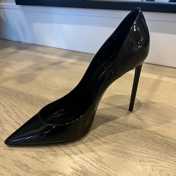 Saint Laurent Nero Pumps - Picture 2 of 6